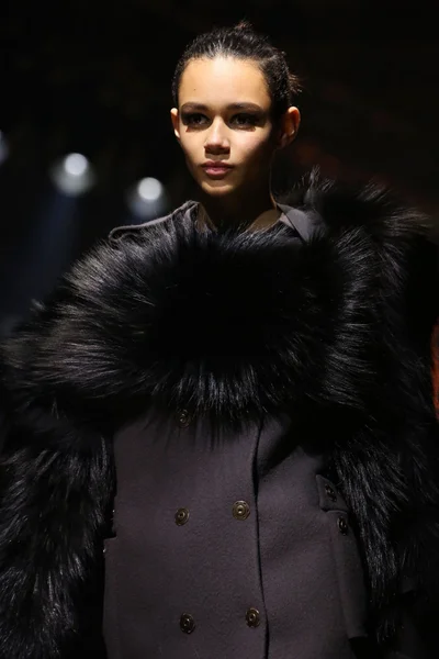 Look 74